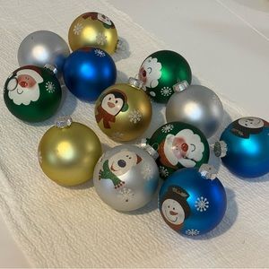 🌴 Dozen Sphere Ornaments